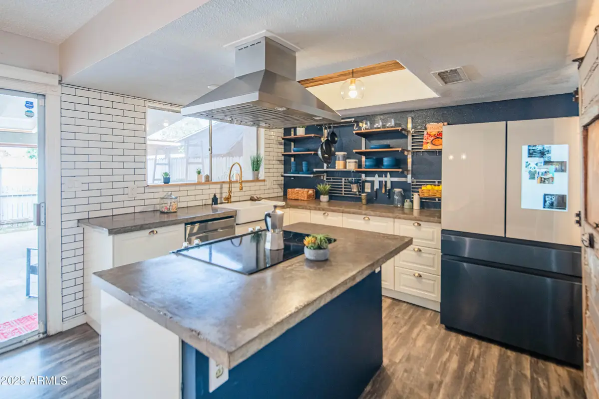 3203 W Royal Palm Road, Phoenix, AZ 85051 - Image #1