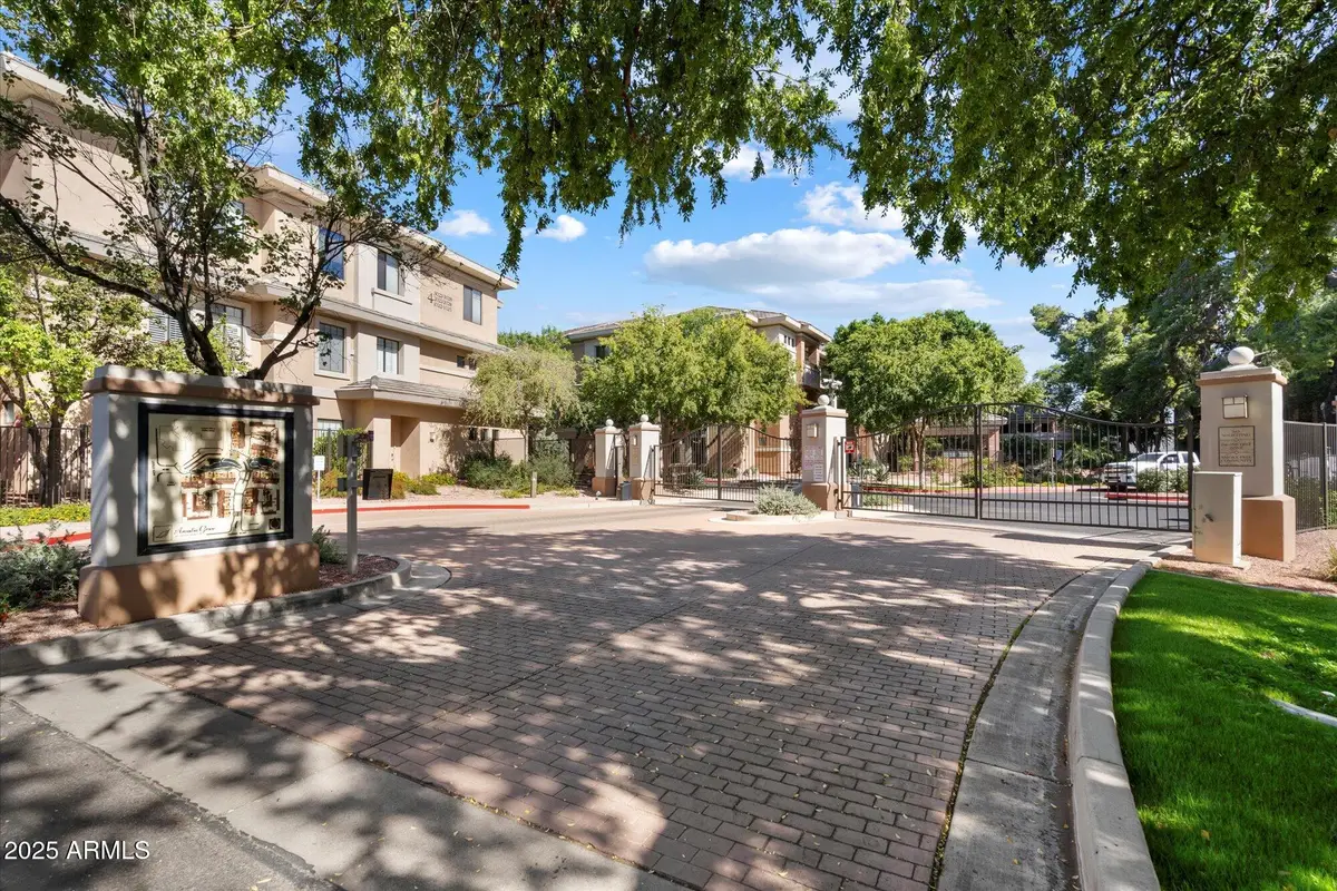 2989 N 44th Street #2039, Phoenix, AZ 85018 - Image #1