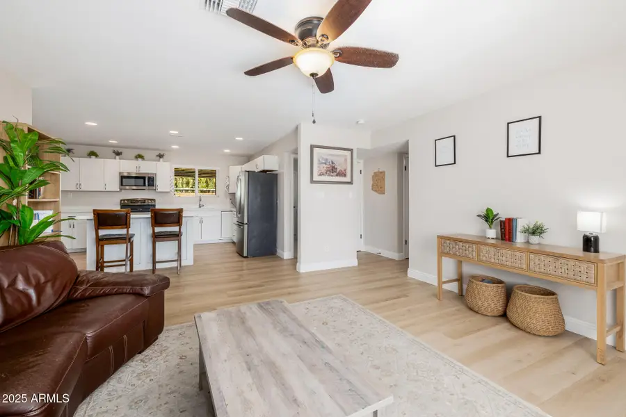 3432 W Joan De Arc Avenue, Phoenix, AZ 85029 - Image #3