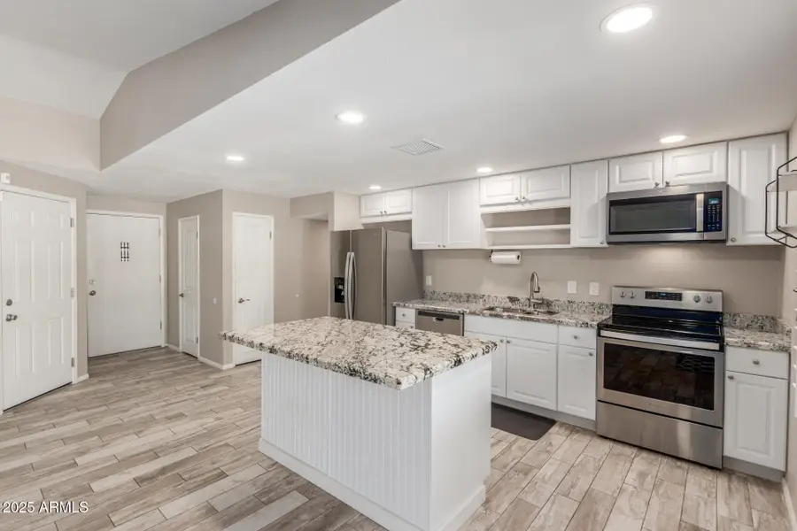 4012 E Capitan Dreyfus Avenue, Phoenix, AZ 85032 - Image #2