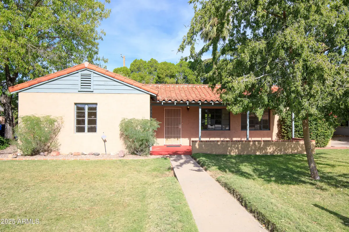 330 E Medlock Drive, Phoenix, AZ 85012 - Image #1