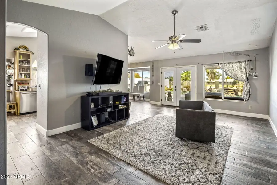 11639 S 46th Street, Phoenix, AZ 85044 - Image #2