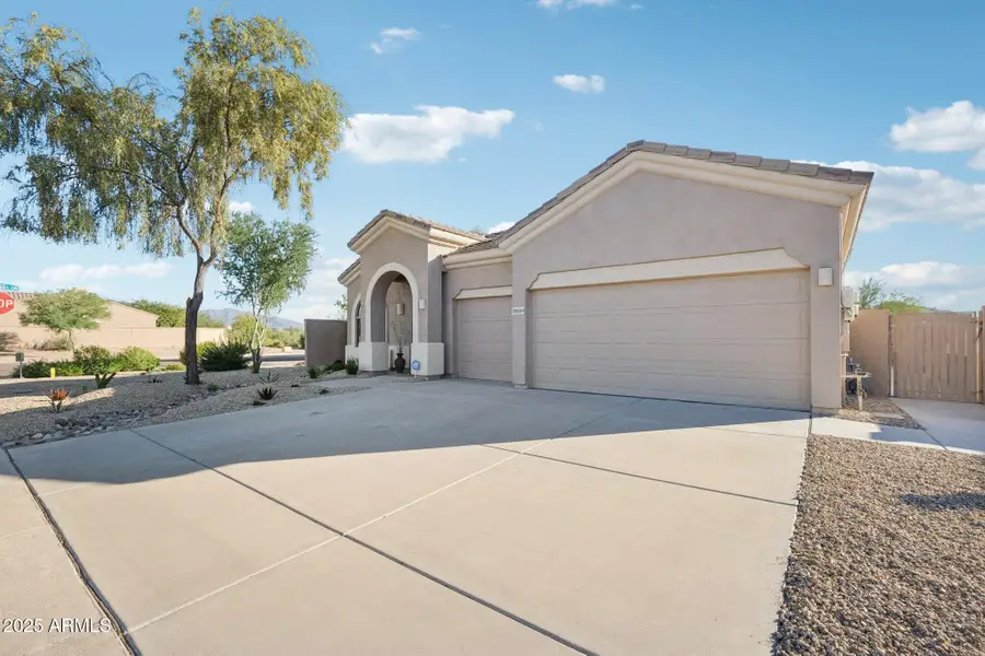 18409 W Sweet Acacia Drive, Goodyear, AZ 85338 - Image #2