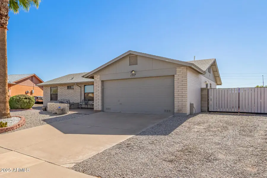 1717 W 15th Lane, Apache Junction, AZ 85120 - Image #3