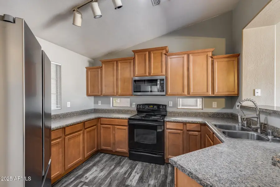 15542 W Magnolia Street, Goodyear, AZ 85338 - Image #2