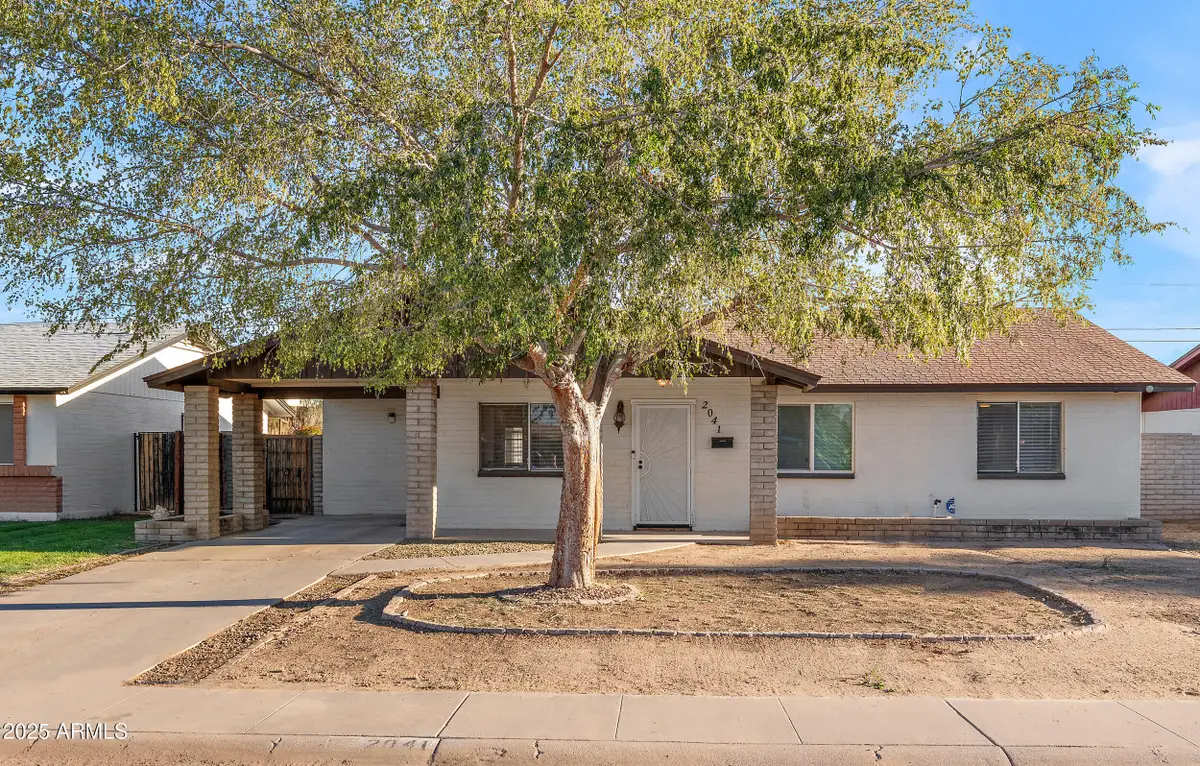 2041 W Hidalgo Avenue, Phoenix, AZ 85041 - Image #1