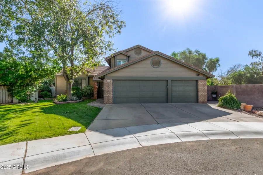 1349 E Lobster Bay Circle, Gilbert, AZ 85234 - Image #2