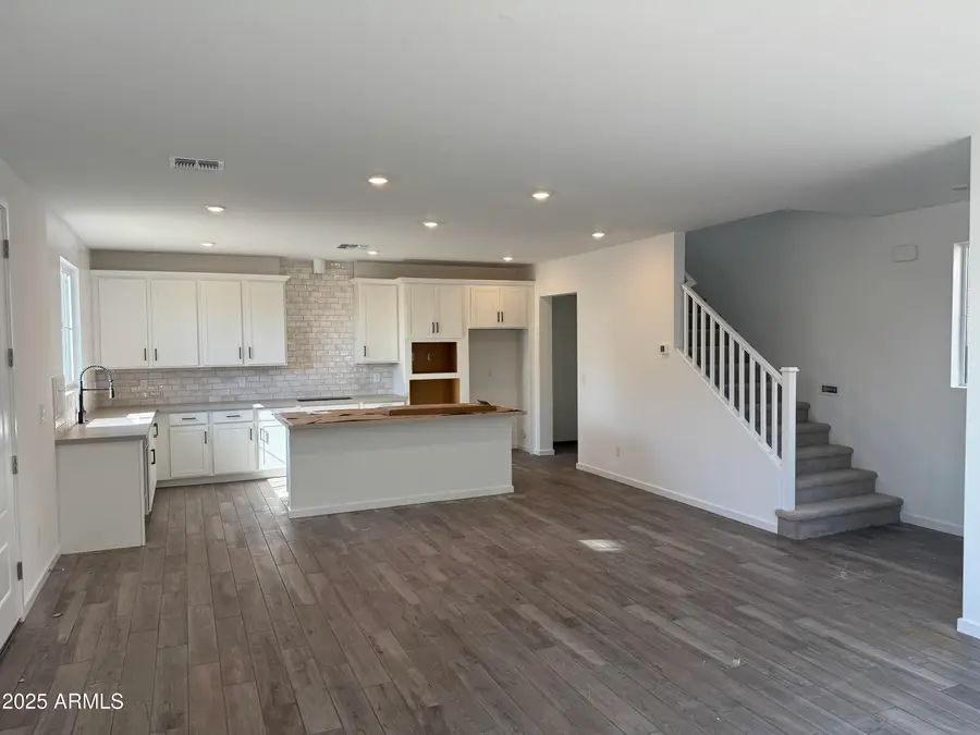 26327 N 24th Glen, Deer Valley, AZ 85085 - Image #3