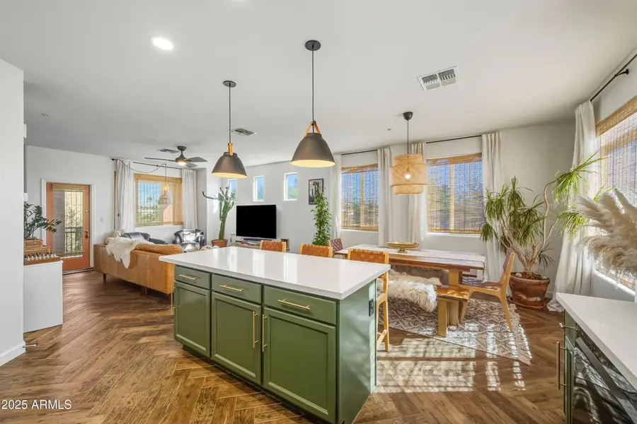 240 W Juniper Avenue #1069, Gilbert, AZ 85233 - Image #2