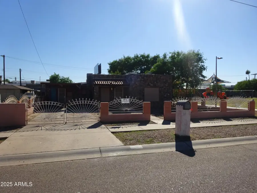 2821 E Adams Street, Phoenix, AZ 85034 - Image #2