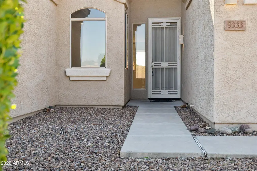 9333 W Clara Lane, Peoria, AZ 85382 - Image #2