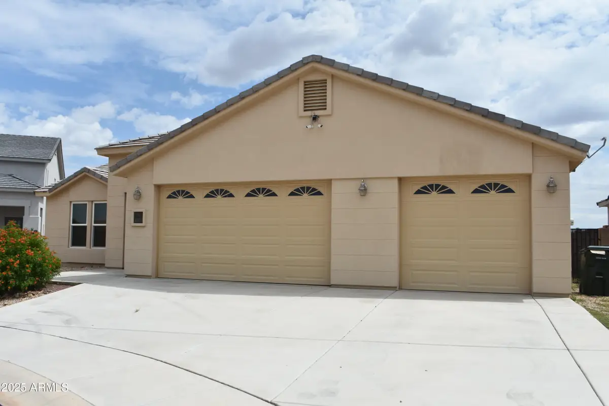 5533 Desert Willow Loop, Sierra Vista, AZ 85635 - Image #1