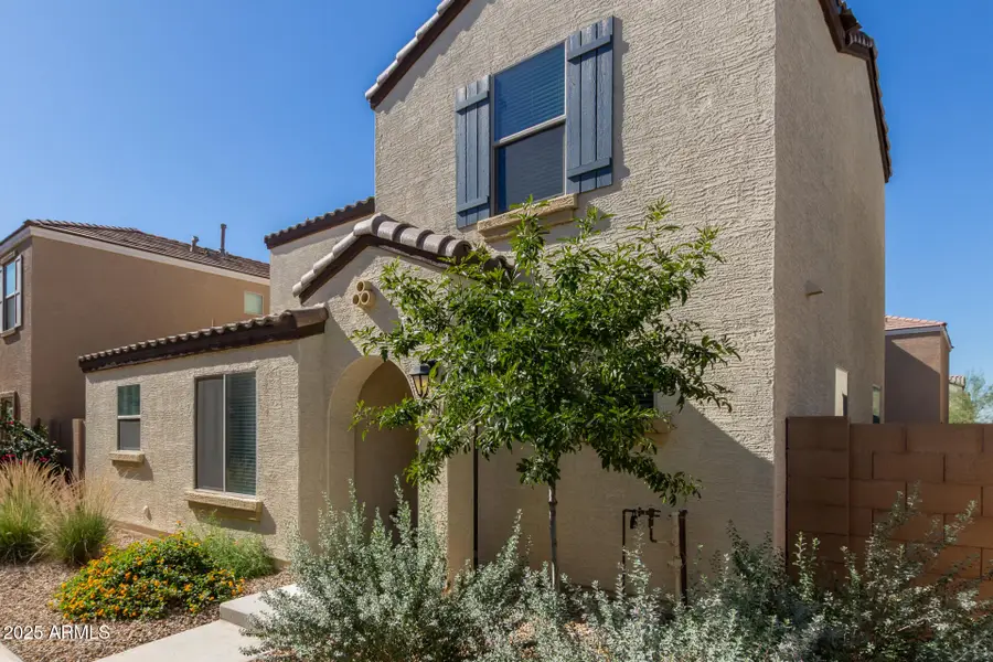 8029 W Albeniz Place, Phoenix, AZ 85043 - Image #3