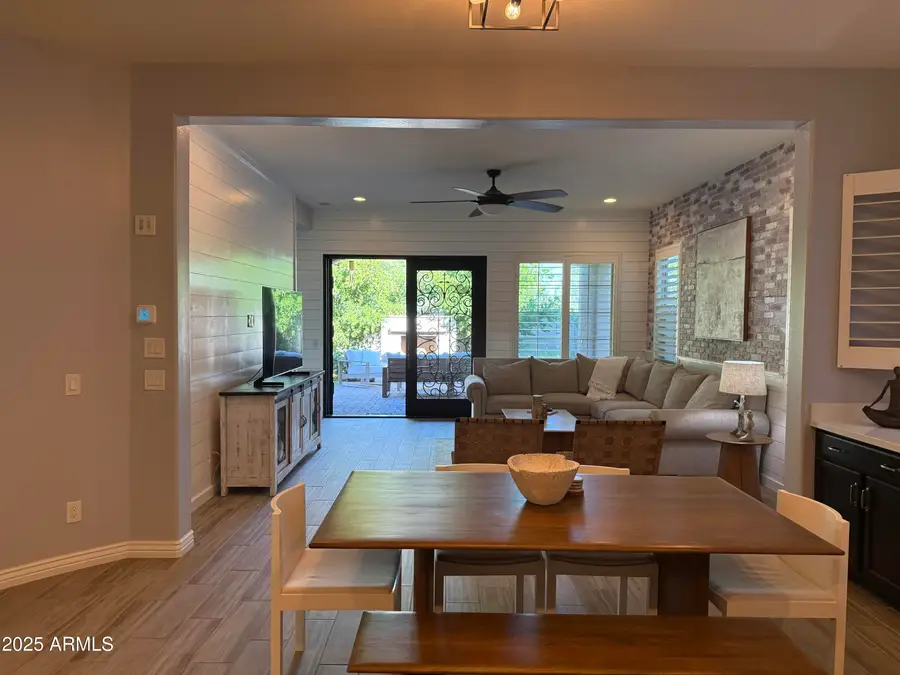 4622 E Casitas Del Rio Drive, Phoenix, AZ 85050 - Image #2