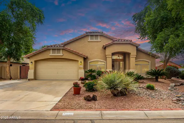 933 W Holstein Trail, San Tan Valley, AZ 85143