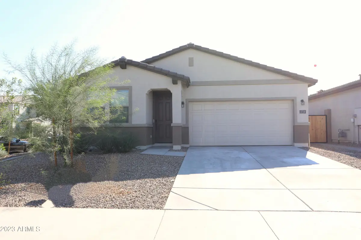 5719 W Encinas Lane, Phoenix, AZ 85043 - Image #1