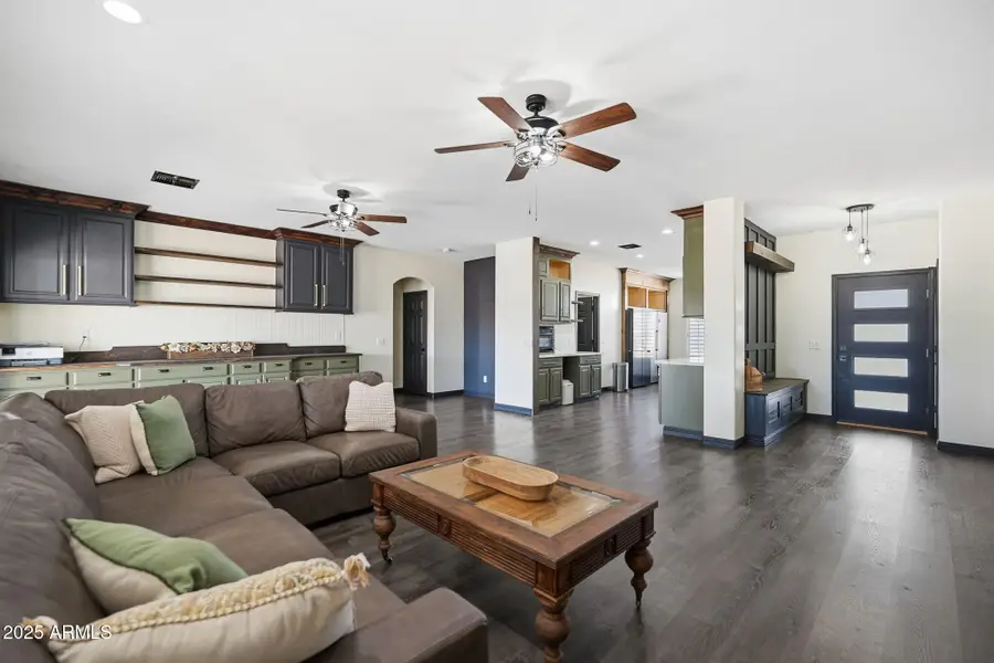 19623 W Meadowbrook Avenue, Litchfield Park, AZ 85340 - Image #2