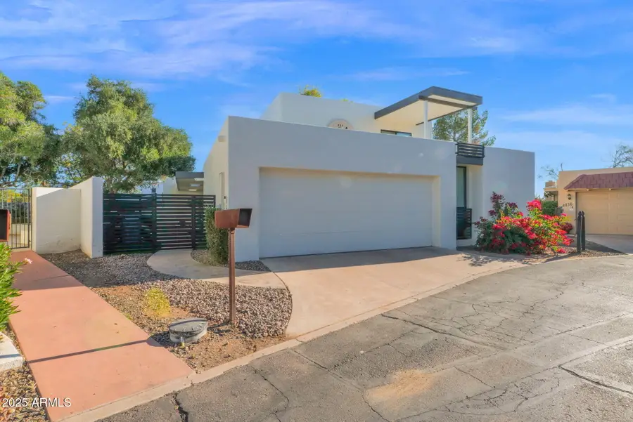 4834 E Earll Drive E, Phoenix, AZ 85018 - Image #2