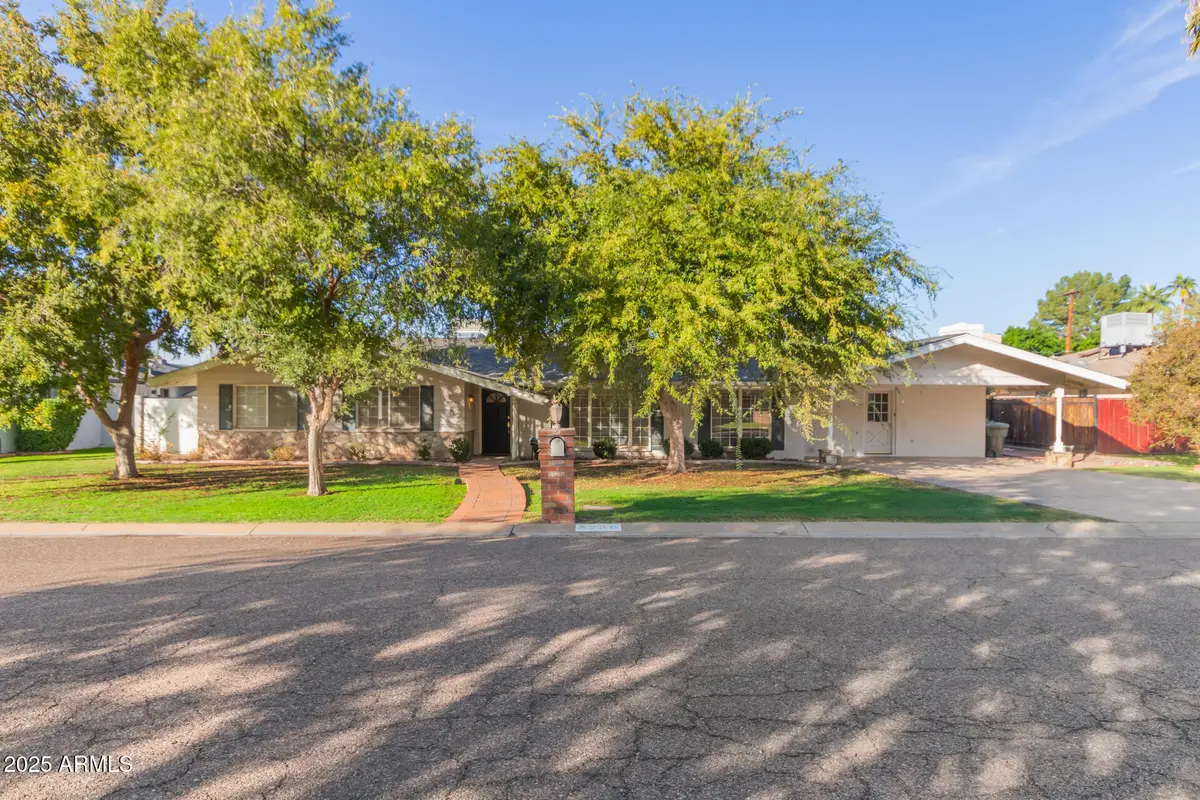 8236 N 15th Drive, Phoenix, AZ 85021 - Image #1