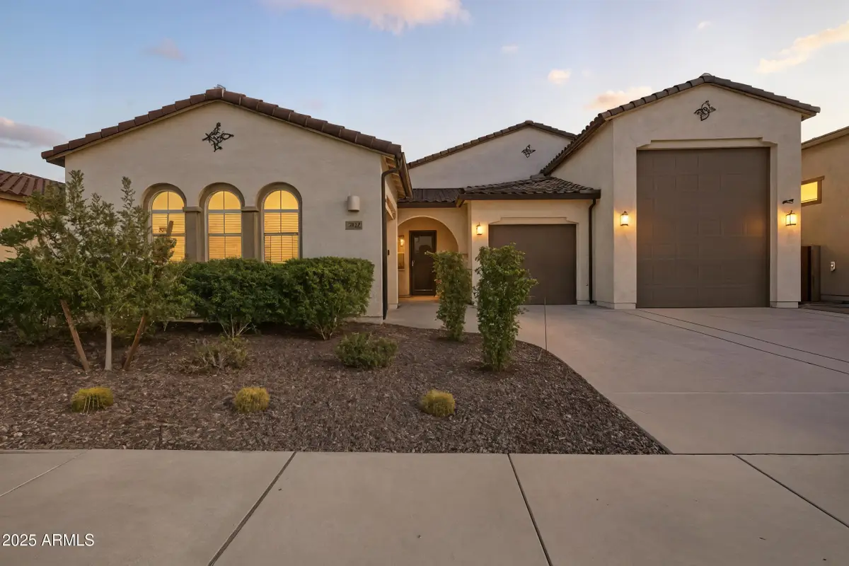 3922 E Kenley Lane, San Tan Valley, AZ 85143 - Image #1