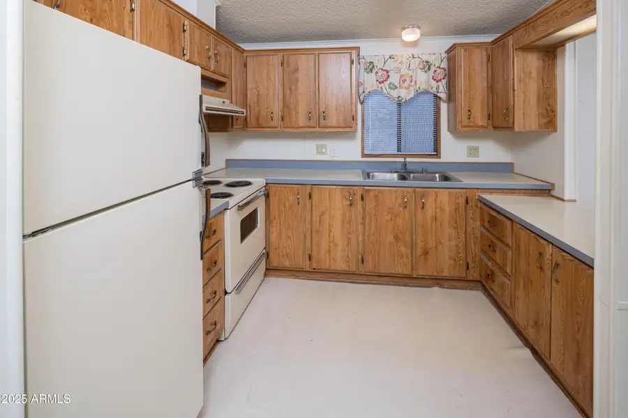 1863 E Torrey Pines Lane, Chandler, AZ 85249 - Image #3