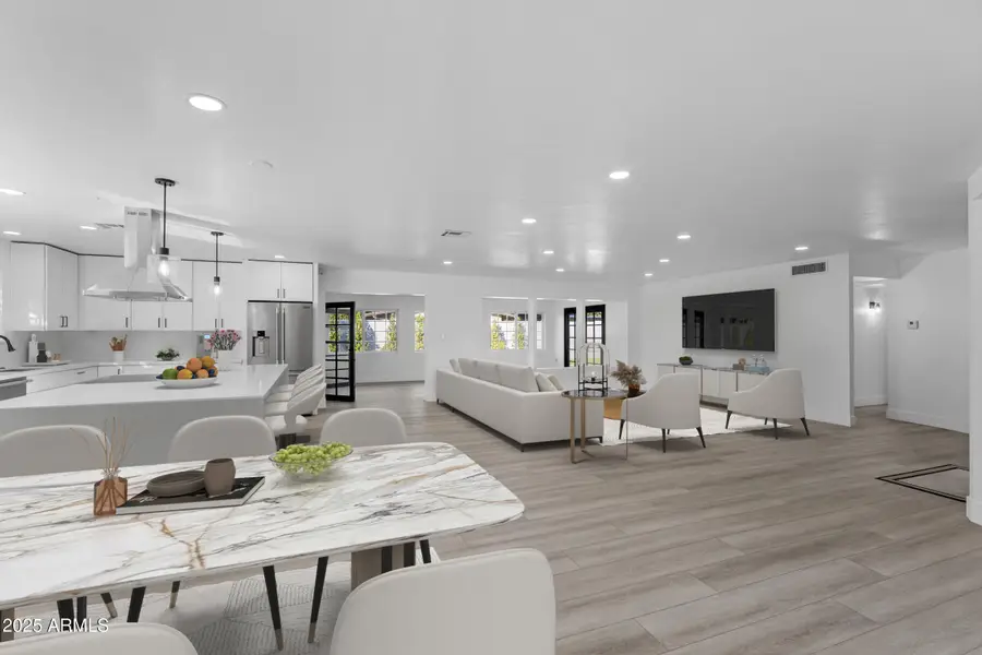 1302 W Golden Lane, Phoenix, AZ 85021 - Image #2