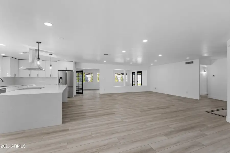 1302 W Golden Lane, Phoenix, AZ 85021 - Image #3