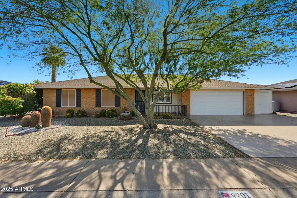 9201 W Long Hills Drive, Sun City, AZ 85351 - Image #1
