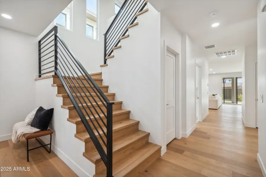 5533 E Earll Drive, Phoenix, AZ 85018 - Image #3