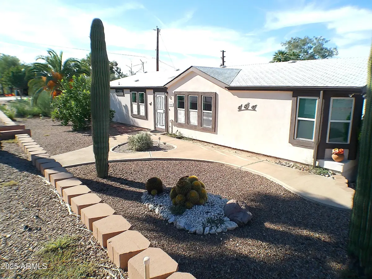 700 E Queen Creek Drive, Queen Valley, AZ 85118 - Image #1