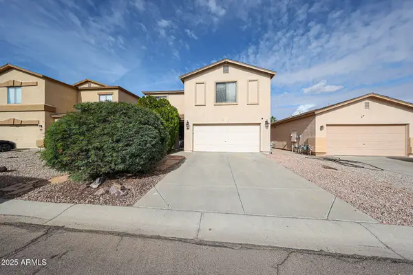 1126 E Silktassel Trail, San Tan Valley, AZ 85143