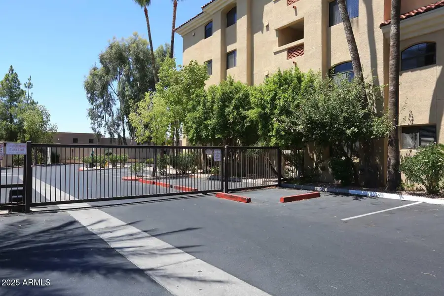 5104 N 32nd Street #323, Phoenix, AZ 85018 - Image #2