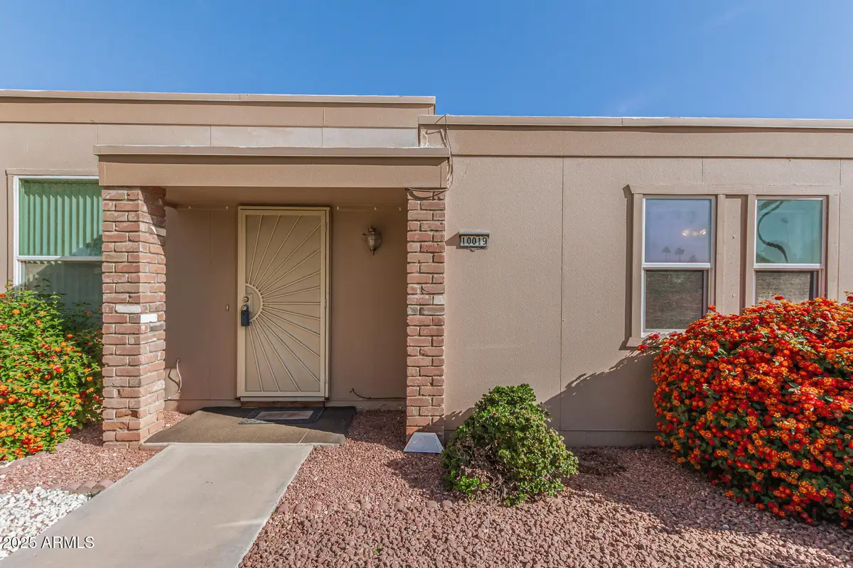 10019 W Thunderbird Boulevard, Sun City, AZ 85351 - Image #1