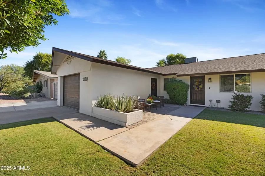 8655 E Palo Verde Drive, Scottsdale, AZ 85250 - Image #2