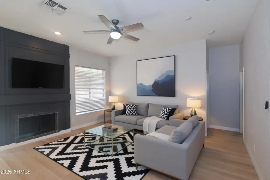 249 E Palomino Court, Gilbert, AZ 85296 - Image #2