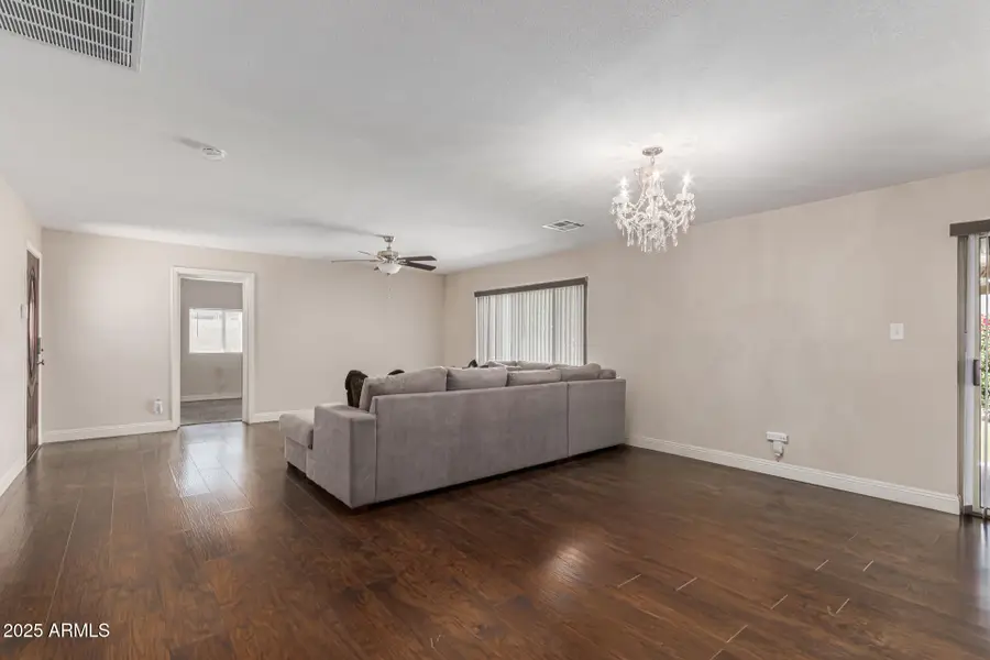 8640 E Wilshire Drive, Scottsdale, AZ 85257 - Image #2