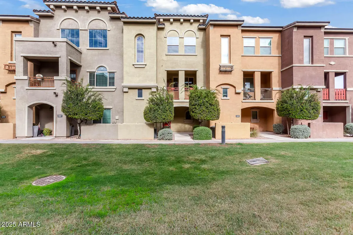 240 W Juniper Avenue #1096, Gilbert, AZ 85233 - Image #1