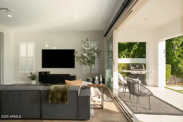 6525 E Libby Street, Phoenix, AZ 85054