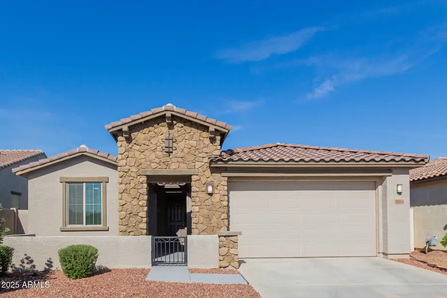 17454 W Larkspur Drive, Surprise, AZ 85388 - Image #2