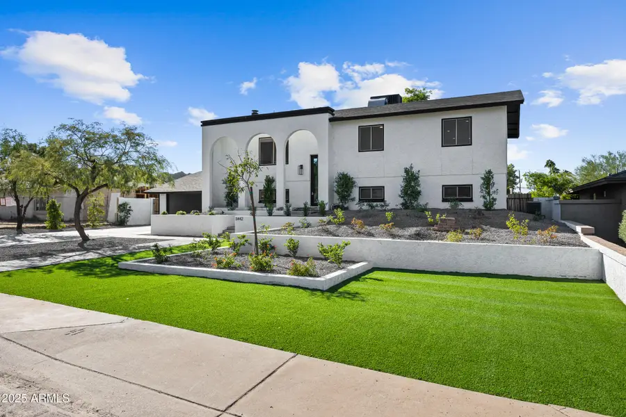 11442 N Bancroft Drive, Phoenix, AZ 85028 - Image #2