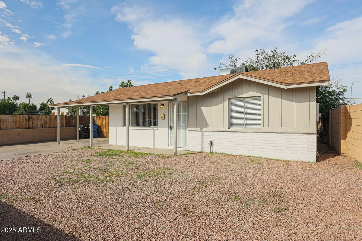 5614 W La Reata Avenue, Phoenix, AZ 85035 - Image #1