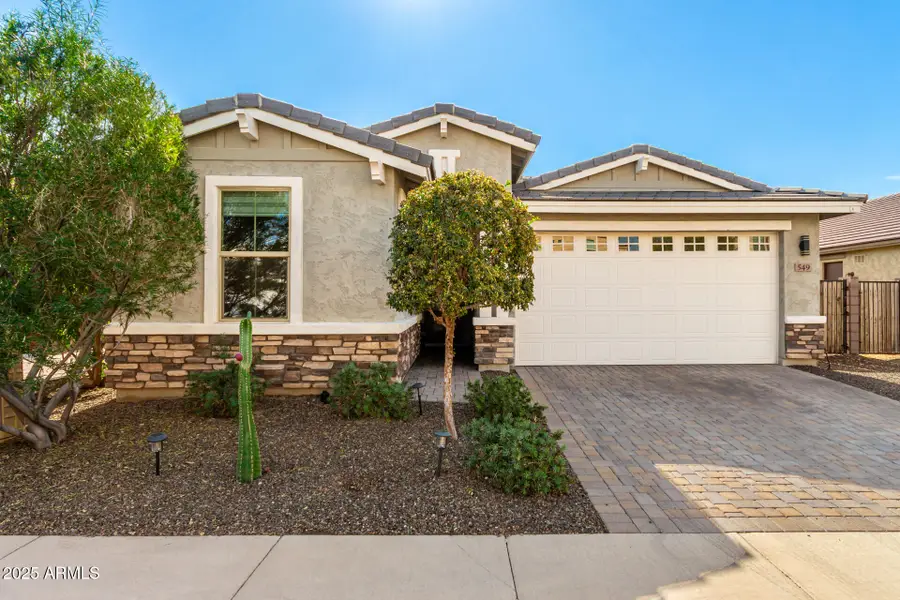 549 E Balao Drive, Deer Valley, AZ 85085 - Image #2