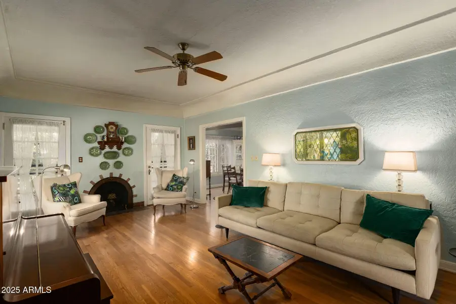 125 E Maryland Avenue, Phoenix, AZ 85012 - Image #2