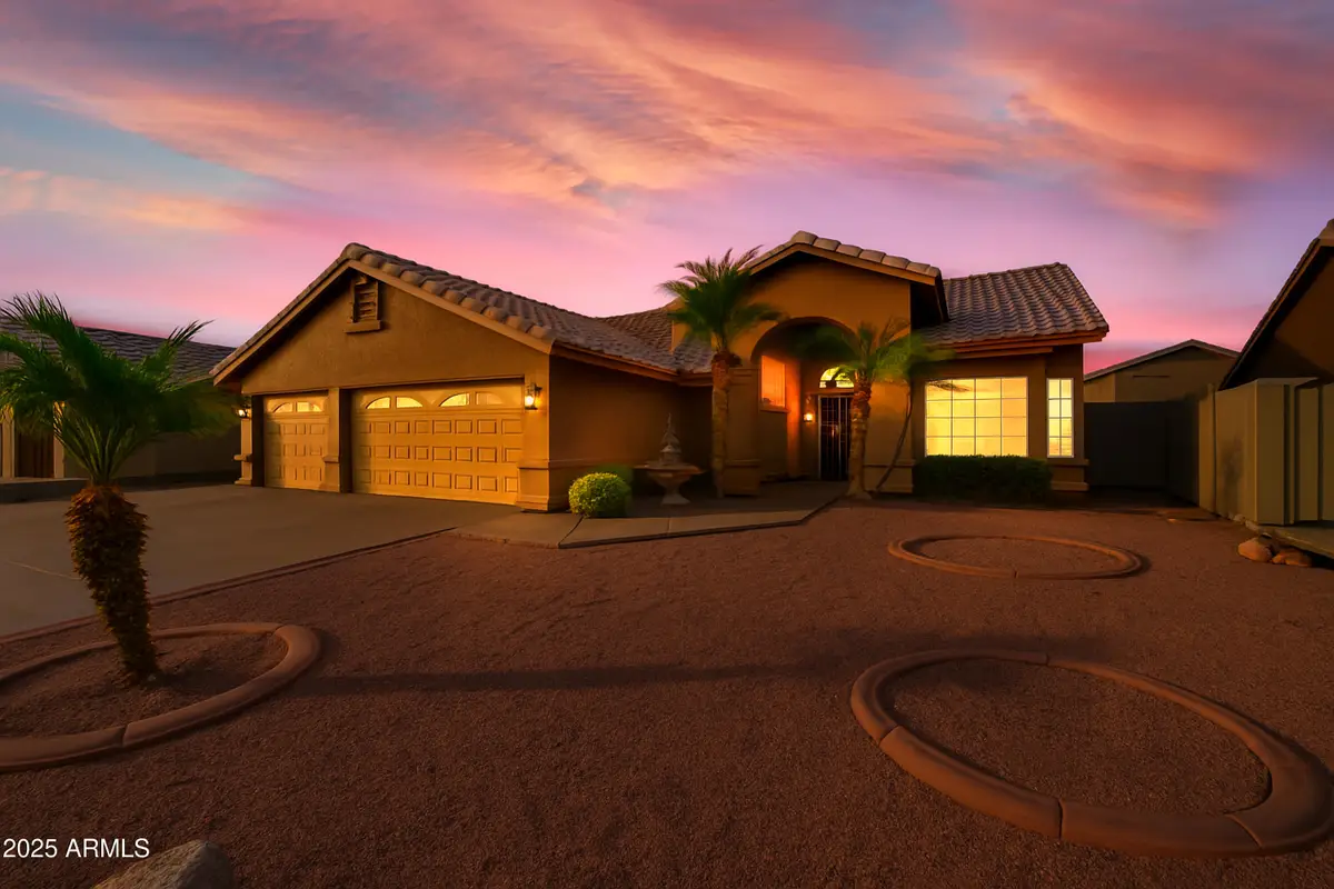 7916 W Rose Lane, Glendale, AZ 85303 - Image #1