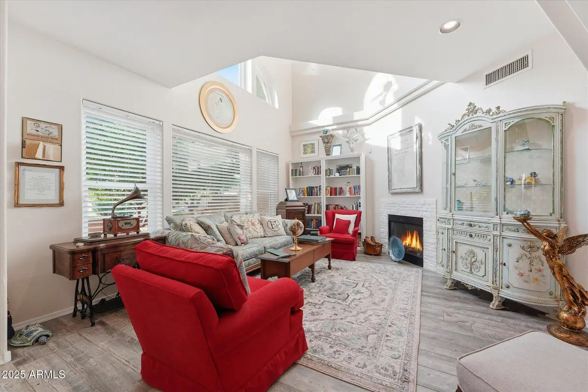 10256 N 12th Place # 2, Phoenix, AZ 85020 - Image #1