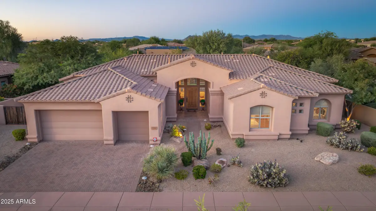 5362 E Herrera Drive, Phoenix, AZ 85054 - Image #1