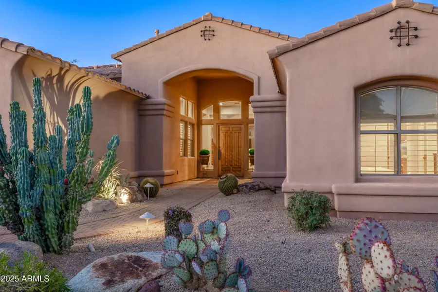 5362 E Herrera Drive, Phoenix, AZ 85054 - Image #2