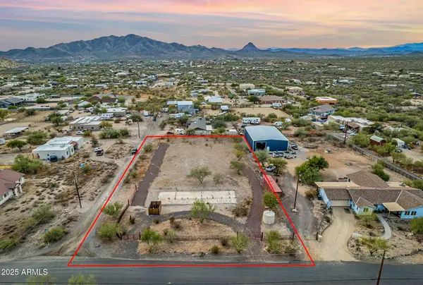 45208 N 14th Street, New River, AZ 85087