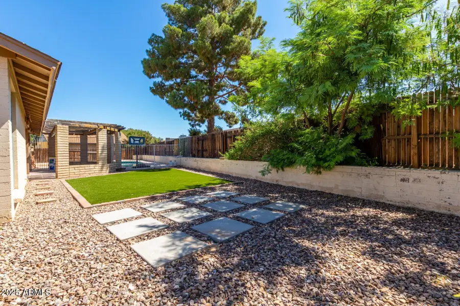 10841 N 39th Drive, Phoenix, AZ 85029 - Image #2
