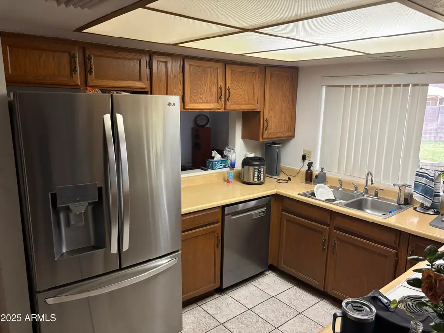 817 W Knowles Circle, Mesa, AZ 85210 - Image #3